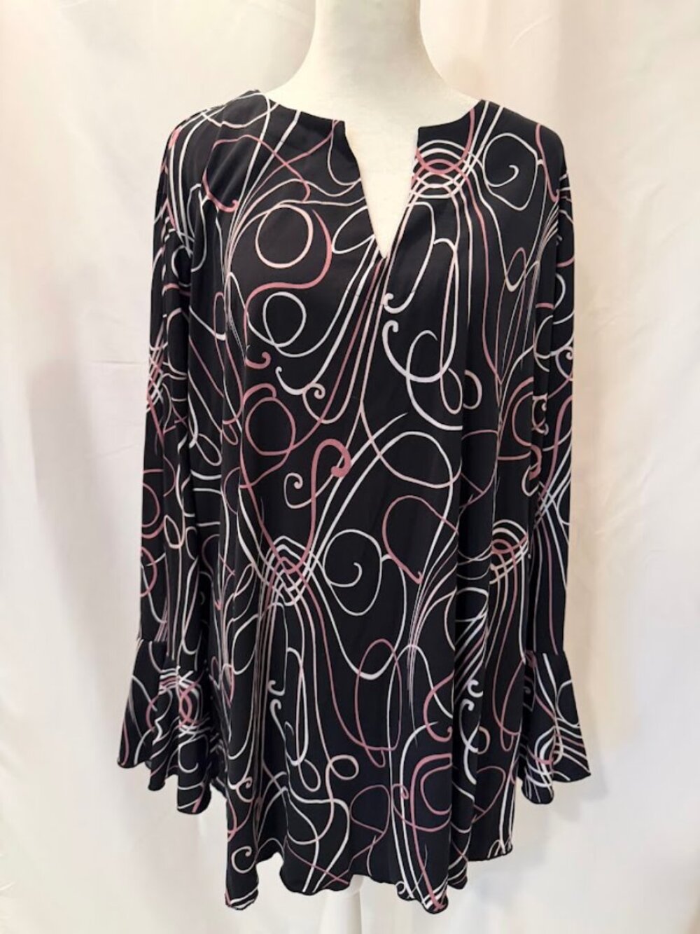 NWOT DRESS BARN Multicolor Long Sleeve Top (Polyster/Spandex) - 3x
